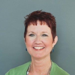 Meet your Posher, Suzanne